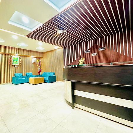 Hotel Galaxy Inn Near Delhi International Airport Új-Delhi Kültér fotó