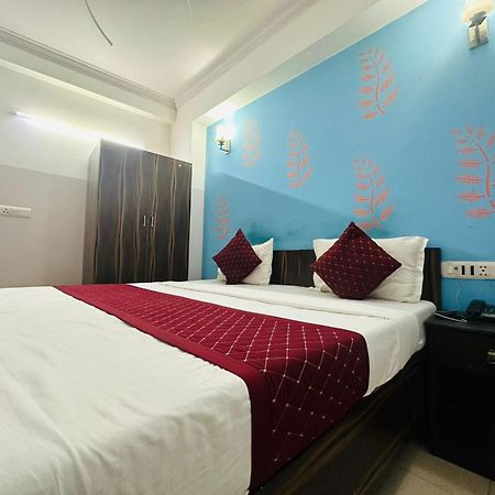 Hotel Galaxy Inn Near Delhi International Airport Új-Delhi Kültér fotó